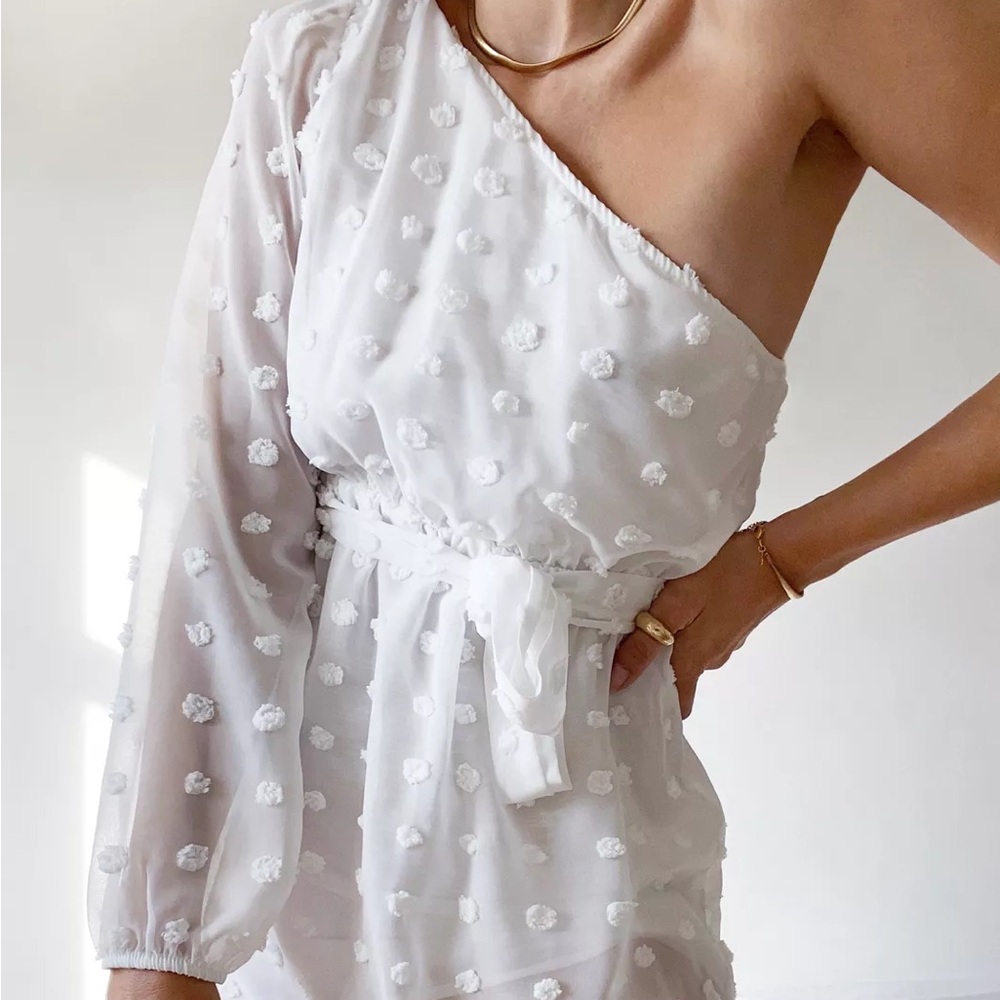 Let me be the one shoulder belted mini dress